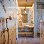 Lägenhet Luxury Strachan - Jacuzzi And Sauna