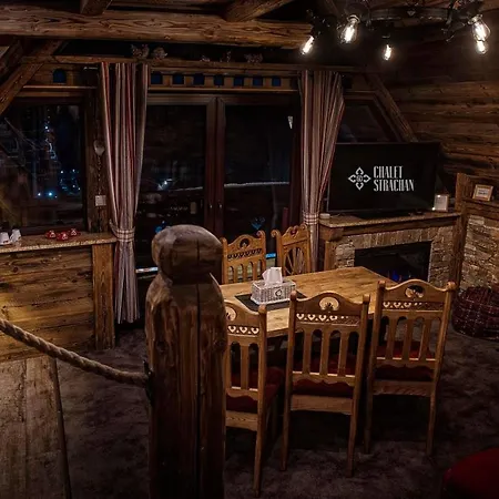 Luxury Strachan - Jacuzzi And Sauna *