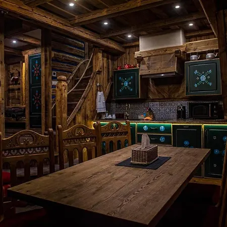 Luxury Strachan - Jacuzzi And Sauna *