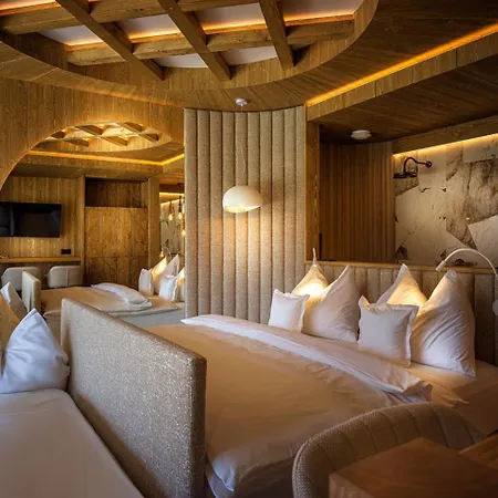 Luxury Strachan - Jacuzzi And Sauna *