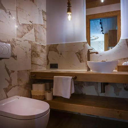 Luxury Strachan - Jacuzzi And Sauna Daire *