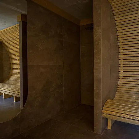 Luxury Strachan - Jacuzzi And Sauna Ždiar