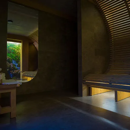 Luxury Strachan - Jacuzzi And Sauna *