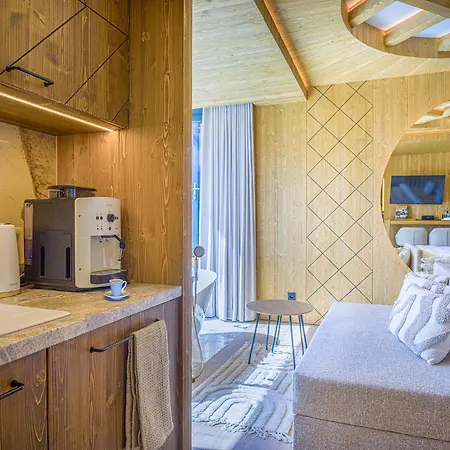 Luxury Strachan - Jacuzzi And Sauna *