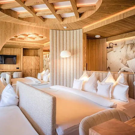 Luxury Strachan - Jacuzzi And Sauna Ždiar