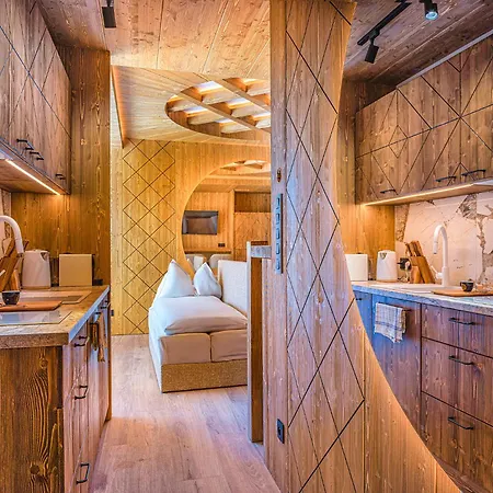 Luxury Strachan - Jacuzzi And Sauna דירה *