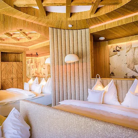 Luxury Strachan - Jacuzzi And Sauna Ždiar