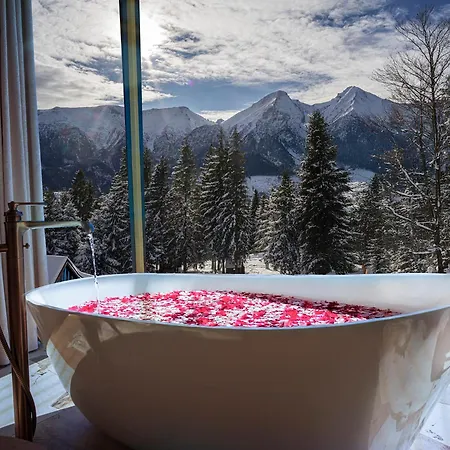 Luxury Strachan - Jacuzzi And Sauna *
