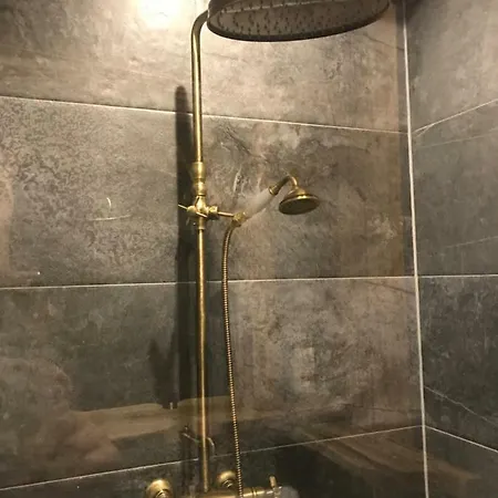 Luxury Strachan - Jacuzzi And Sauna Daire *