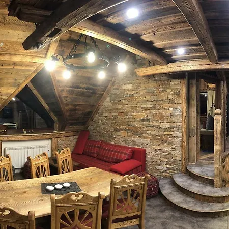 Luxury Strachan - Jacuzzi And Sauna Apartmán