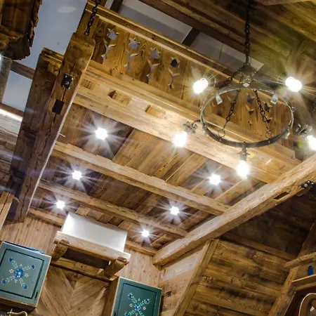 Strachan Chalet Zdiar