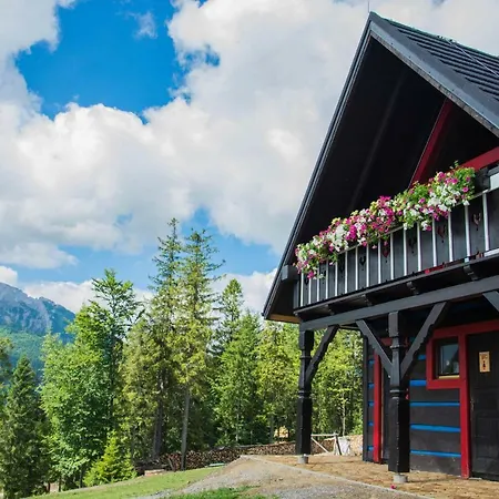 Strachan Chalet *