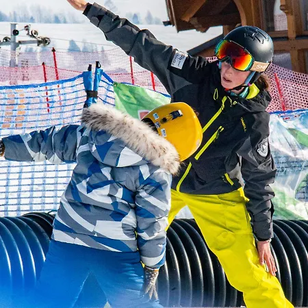 Luxury Strachan - Jacuzzi And Sauna